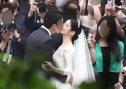 Hé lộ hình ảnh lễ cưới lãng mạn của Jang Na Ra