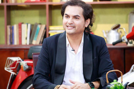 Đức Tiến xúc động kể hành trình gian truân bén duyên với nghệ thuật