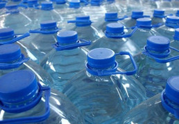 5 năm uống nước đóng chai, cả hai vợ chồng bị ung thư gan