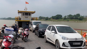 Video: Xử phạt bến phà thu phí cao so với quy định sau phản ánh của VTC News