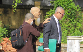 Vụ Tịnh thất Bồng Lai: Công an phát thông báo truy tìm 3 luật sư 