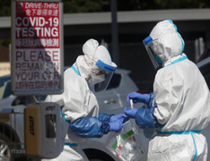 Biến thể phụ BA.5 chiếm phần lớn các ca mắc COVID-19 ở Mỹ