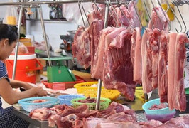 Thịt heo tăng 'nóng' tới 10 giá, tiểu thương đóng quầy nghỉ bán