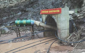 Tìm thấy công nhân bị lũ cuốn vào hầm thủy điện ở Điện Biên