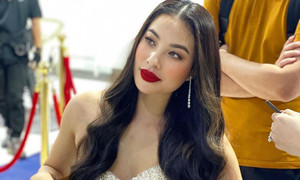 Sao Việt 10/7: Hoa hậu Phạm Hương trở lại showbiz