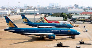 Giá vé máy bay lại tăng 'nóng'