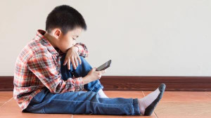 Nhật Bản phát triển ứng dụng ngăn trẻ gửi ảnh khỏa thân cho người lạ