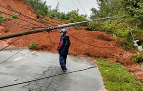 Thời tiết ngày 9/7: Mưa dông khắp 3 miền