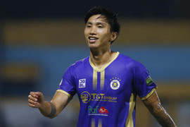 Đoàn Văn Hậu rạng ngời hạnh phúc trong ngày trở lại sân cỏ