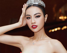 Á hậu Thuỷ Tiên: 'Tôi từng bị miệt thị là to như voi hồi nặng 90 kg'