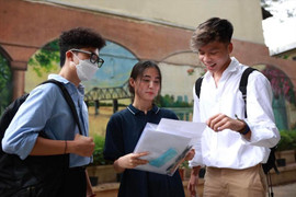 Phụ huynh Hà Nội hoang mang với tổ hợp môn lựa chọn lớp 10 THPT