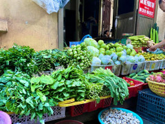 Giá tăng chóng mặt: Vừa ra đến chợ đã hết sạch tiền