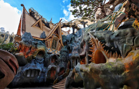 Ảnh: Khám phá biệt thự 'quái dị' ở Đà Lạt từng được báo Mỹ hết lời ngợi khen