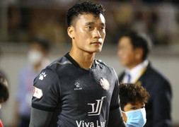 HLV không trách sai lầm của thủ môn Bùi Tiến Dũng