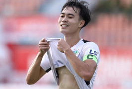 Công Phượng chấn thương, Văn Toàn thêm gánh nặng ghi bàn