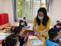 Nhiều nơi cho trẻ tựu trường sớm