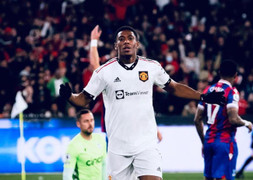 Martial lập công giúp Man Utd thắng dễ Crystal Palace