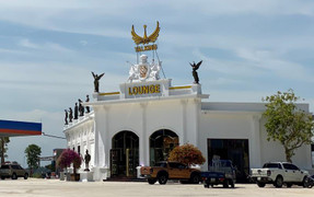 Điều tra vụ nổ súng tại quán bar vừa khai trương khiến 5 người bị thương