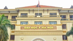 123 thí sinh đầu tiên trúng tuyển Đại học Y Hà Nội