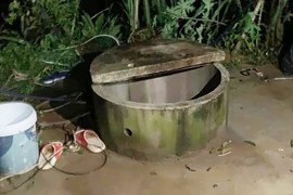 Xuống giếng vớt rác, 2 người tử vong do ngạt khí 