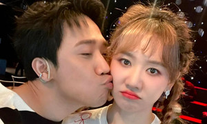 Sao Việt 27/7: Trấn Thành hôn Hari Won thắm thiết đáp trả tin đồn ly dị