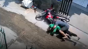 Video: Cận cảnh người dân vây bắt tên trộm xe máy tại TP.HCM