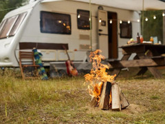 Thành người vô gia cư vì học đòi sống trên xe theo clip TikTok