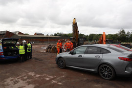 Nhận dạng nạn nhân Việt Nam đầu tiên trong vụ cháy ở Manchester, Anh