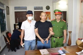 Giang hồ cộm cán 'Trung Cối' bị bắt cùng ma tuý và vũ khí nóng