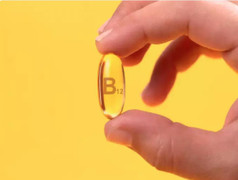 2 dấu hiệu trên mái tóc chứng tỏ bạn thiếu vitamin B12