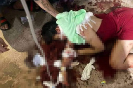 Yên Bái: Chồng chém vợ nhiều nhát vì ghen tuông