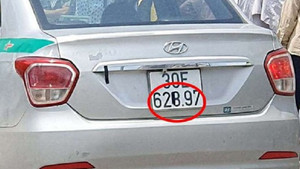 Video: Che biển số né phạt nguội