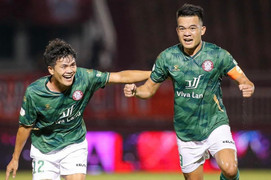 Hoàng Thịnh lập siêu phẩm như Ronaldo, CLB TP.HCM ngược dòng hạ Hải Phòng