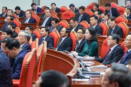 Mỗi năm cử 400 cán bộ đi nước ngoài bồi dưỡng bằng tiền ngân sách