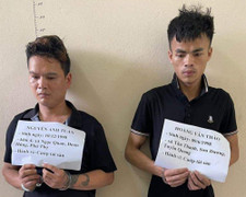 Bắt 2 kẻ chặn đường, cướp tài sản trong đêm ở Phú Thọ