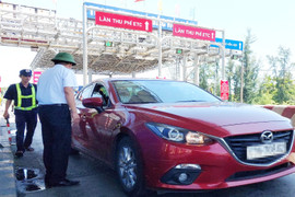 Những chuyện 'cười ra nước mắt' ở trạm thu phí không dừng