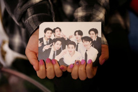 Bộ trưởng Quốc phòng Hàn Quốc: BTS nhập ngũ vẫn có thể lưu diễn