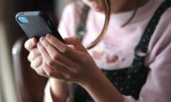 Chuyên gia khuyên Apple quét ảnh của người dùng iPhone