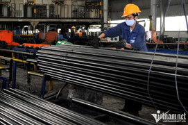 Thép giảm giá lần thứ 12 liên tiếp