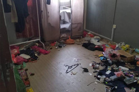 Luôn bị khách thuê ngăn đến thăm nhà, chủ trọ sốc khi phát hiện sự thật ở trong