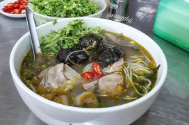 Món bún lạ miệng gây thương nhớ với hương lá xương sông ở Thái Bình