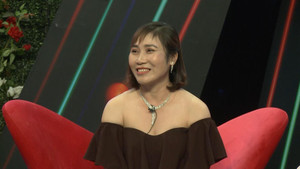 Mẹ đơn thân mang hai con trai đến phim trường 'Bạn muốn hẹn hò'