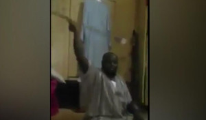 Cao thủ múa gậy sưng đầu vì gặp sự cố