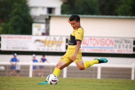 Quang Hải đá chính, Pau FC giành điểm đầu tiên tại Ligue 2