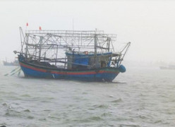 Mất liên lạc với 5 ngư dân ở vùng biển Hà Tĩnh