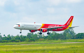 Lượng khách tăng đột biến, hàng không bật tăng doanh thu, lợi nhuận 6 tháng