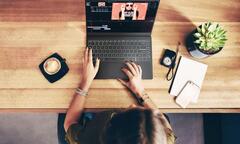 Top 4 mẫu laptop học online giá rẻ, ưu đãi giảm giá mạnh tại Di Động Việt