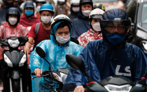 Bão số 2 suy yếu thành áp thấp nhiệt đới vào Quảng Ninh-Hải Phòng, Bắc Bộ mưa to