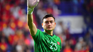 CLB Bình Định đàm phán chiêu mộ thủ môn Đặng Văn Lâm