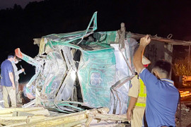 Tai nạn khiến 6 người thương vong ở Huế: Chở người sau thùng xe là sai quy định